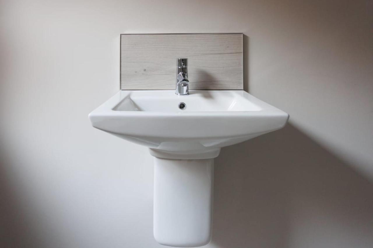 Chic Studio Apartment Central Belfast Sleeps 2. Экстерьер фото