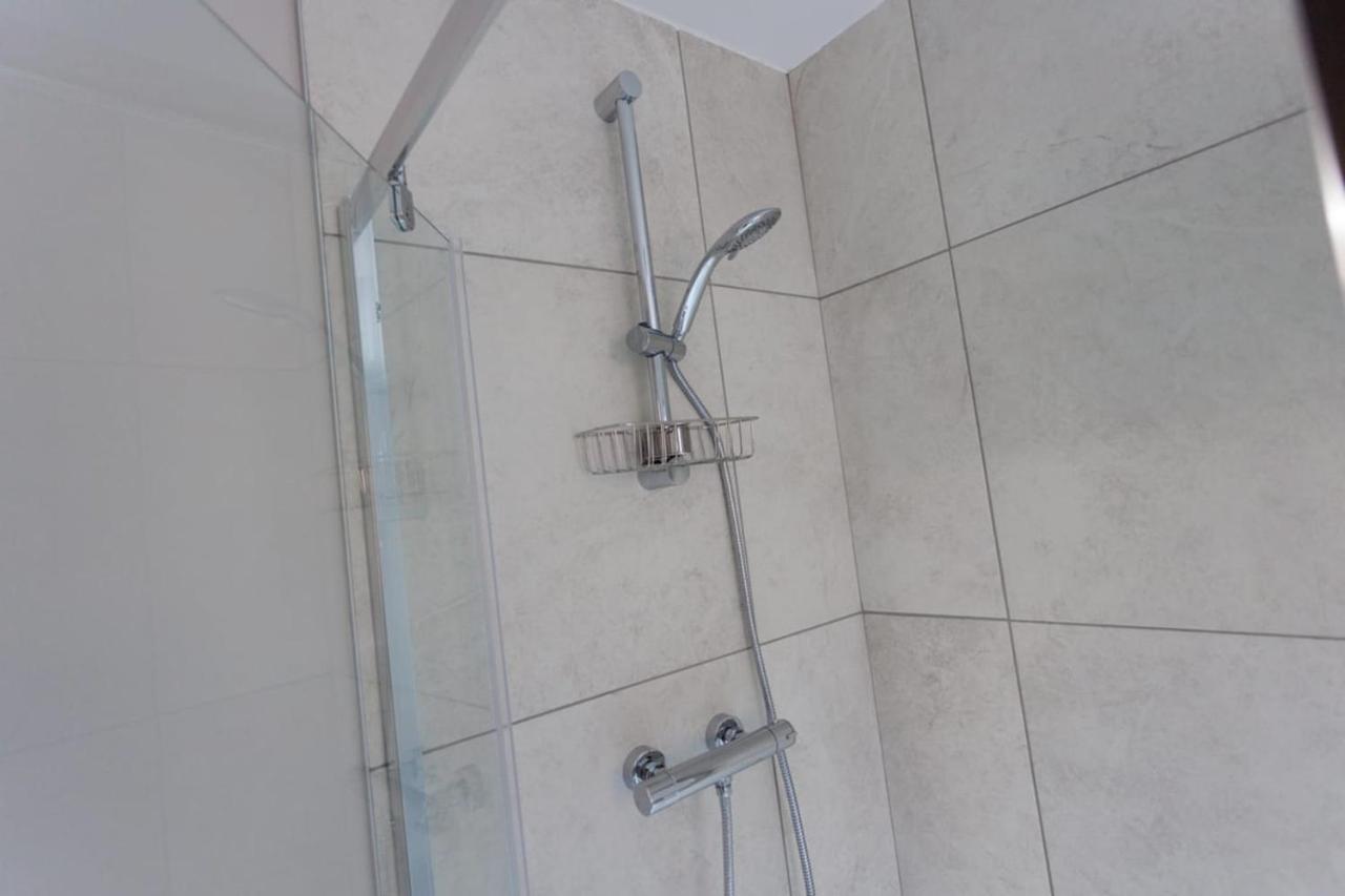 Chic Studio Apartment Central Belfast Sleeps 2. Экстерьер фото